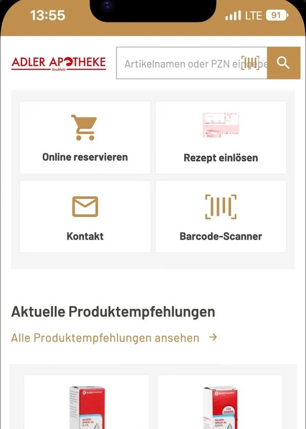 Startseite der App der Adler-Apotheken mit den Kacheln Online reservieren, Rezept einlösen, Kontakt und Barcode-Scanner